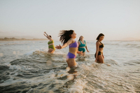 //iprorwxhjpqklq5p.ldycdn.com/cloud/liBprKqklrSRilnlrjkoko/How-to-Find-Feminine-and-Flattering-Swimwear-for-Trans-Bodies.jpg