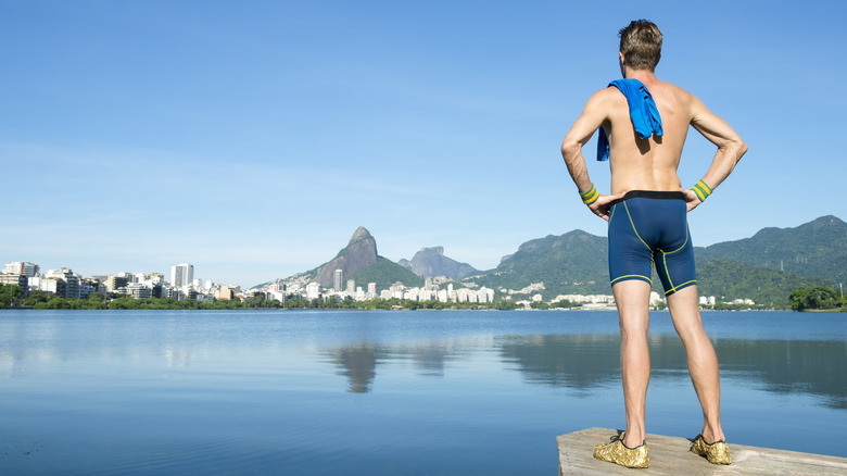 What Type of Swimwear Do Men Wear in France