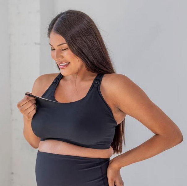 Should Pregnant Women Wear Sports Bras And Bikinis