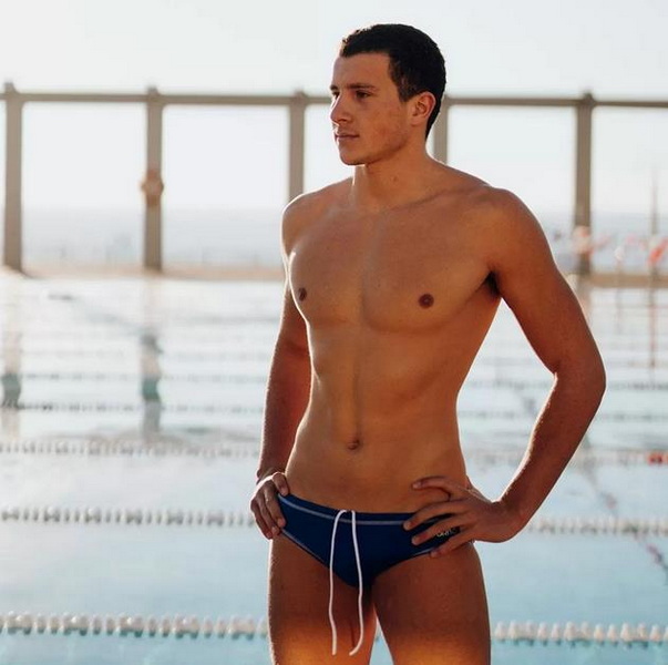 Is Bikini Swimwear For Men Comfortable For Swimming