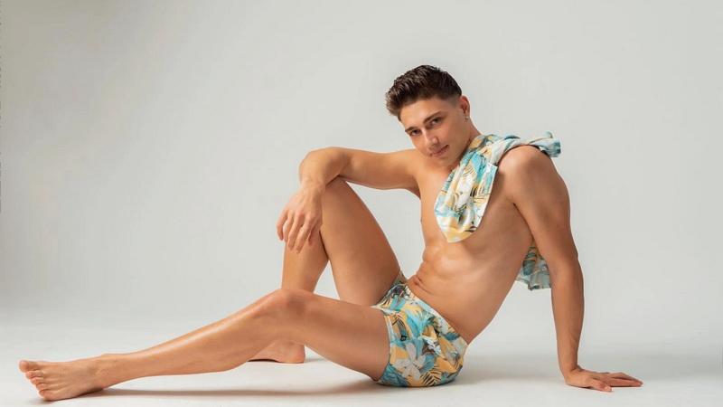 Why Is Male Mesh Swimwear Gaining Popularity