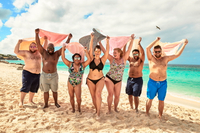 //iprorwxhjpqklq5p.ldycdn.com/cloud/llBprKqklrSRilnjnjokko/How-to-Choose-Plus-Size-Swimwear-That-Flatters-Bigger-Builds.jpg