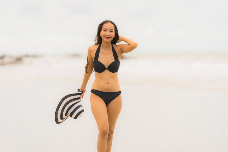 Asian Women Style Their Swimwear for the Beach 1