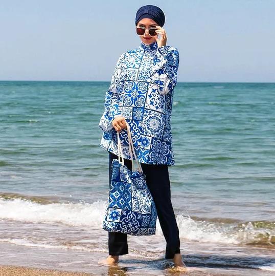 the Latest Trends in Muslim Women&rsquo;s Swimwear 1