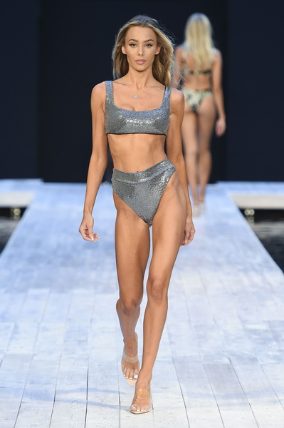 Choose the Perfect Swimwear for a Runway Look