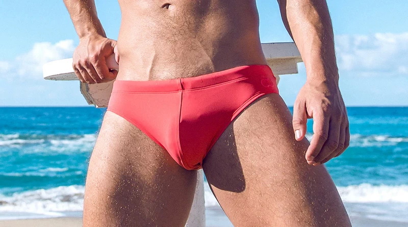 Choose the Right Bikini Swimwear for Men
