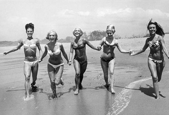 Why Do Women Wear Bikini 2