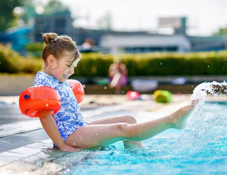 Should A Four Year Old Boy See Women in Bikinis