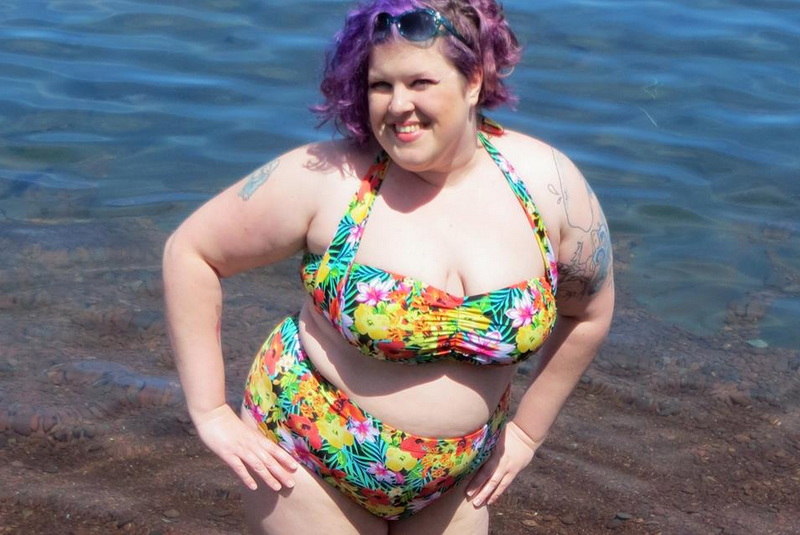Do Overweight Women Realize They're Just Embarrassing Themselves Wearing Bikinis 2